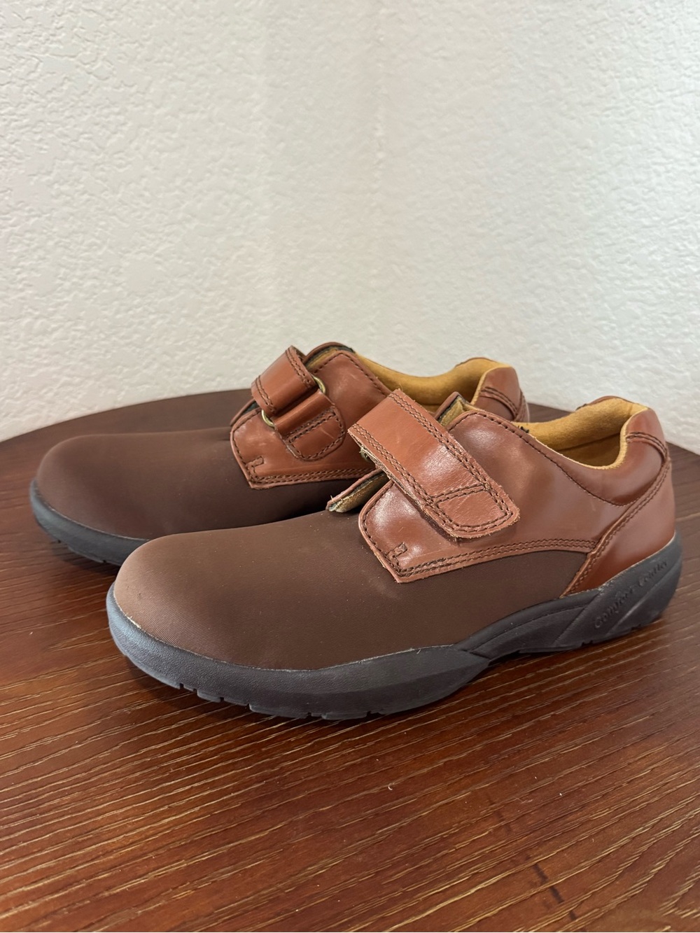 Dr Comfort Men's 7.5 Brown Leather-Lycra Slip-On Shoes Hook-and-Loop Strap